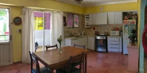 Dos Casas Sobre un Lote de 387 m² a m de Av Italia