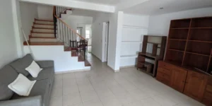 Dúplex 3 Ambientes + Escritorio / Playroom – Excelente Estado
